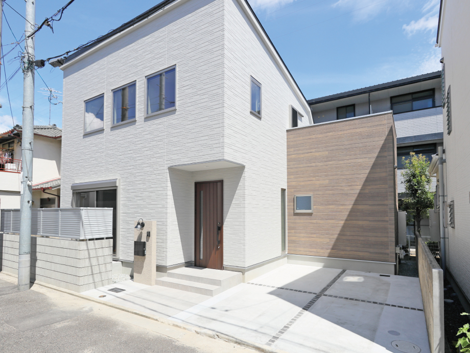 セセラの家 西宮市堤町Ⅱ エントランス